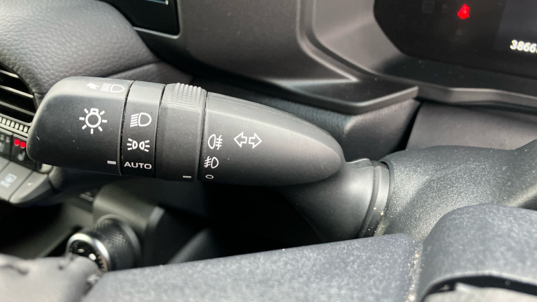 Toyota Land Cruiser Diesel 2.8D 205 Commercial Auto